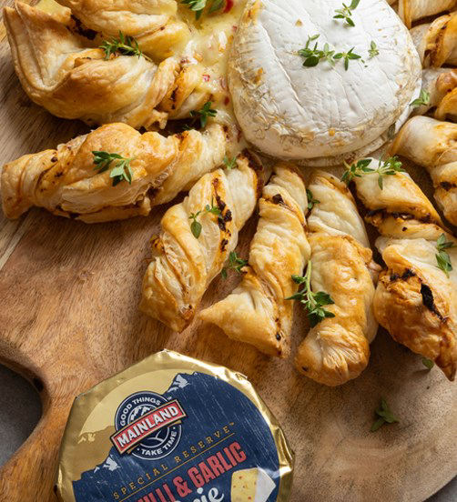 Molten Chilli & Garlic Brie with Pastry Twists